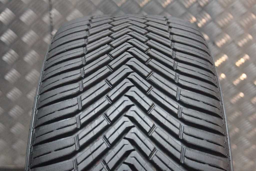 235/45/19 Continental AllSeasonContact 235/45 R19 99W XL 8mm 20r