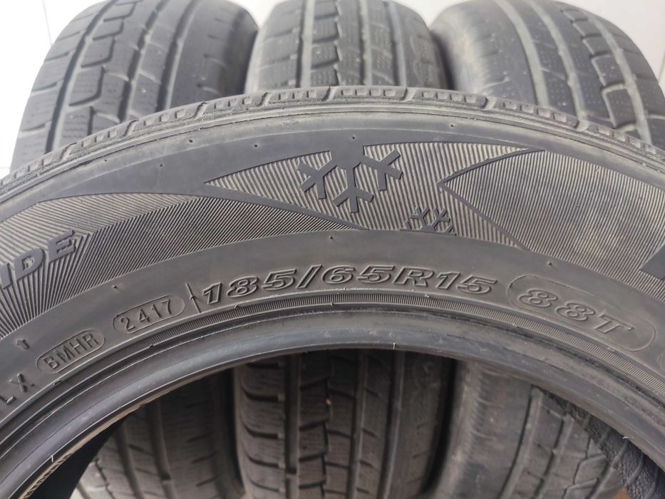 ZIMOWE Roadstone 185/65/15 88T 4x5.55mm cena za 4szt ZIMA 586
