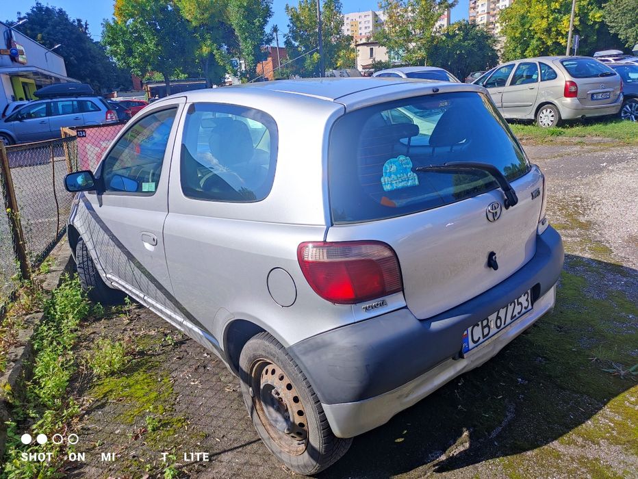 Toyota Yaris 1.0 kat 2003 r