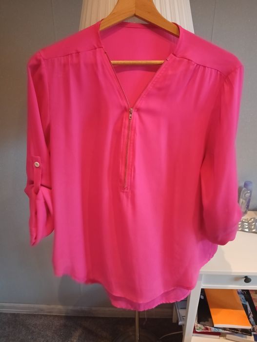 Różowa elegancka bluzka na suwak