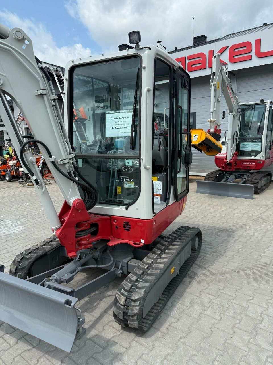 Koparka minikoparka Takeuchi TB225V0 rok 2025 2,4 tony TB230 TB216