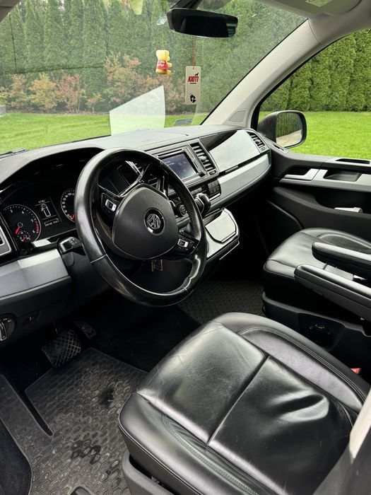 Volkswagen Caravelle 204km