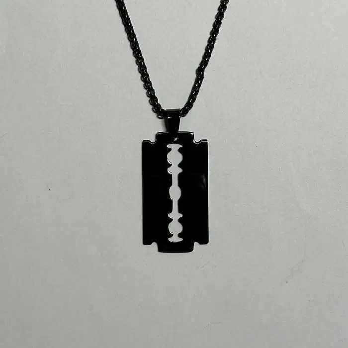 Naszyjnik Żyleta Legia Warszawa Żyletka Brzytwa CZARNY