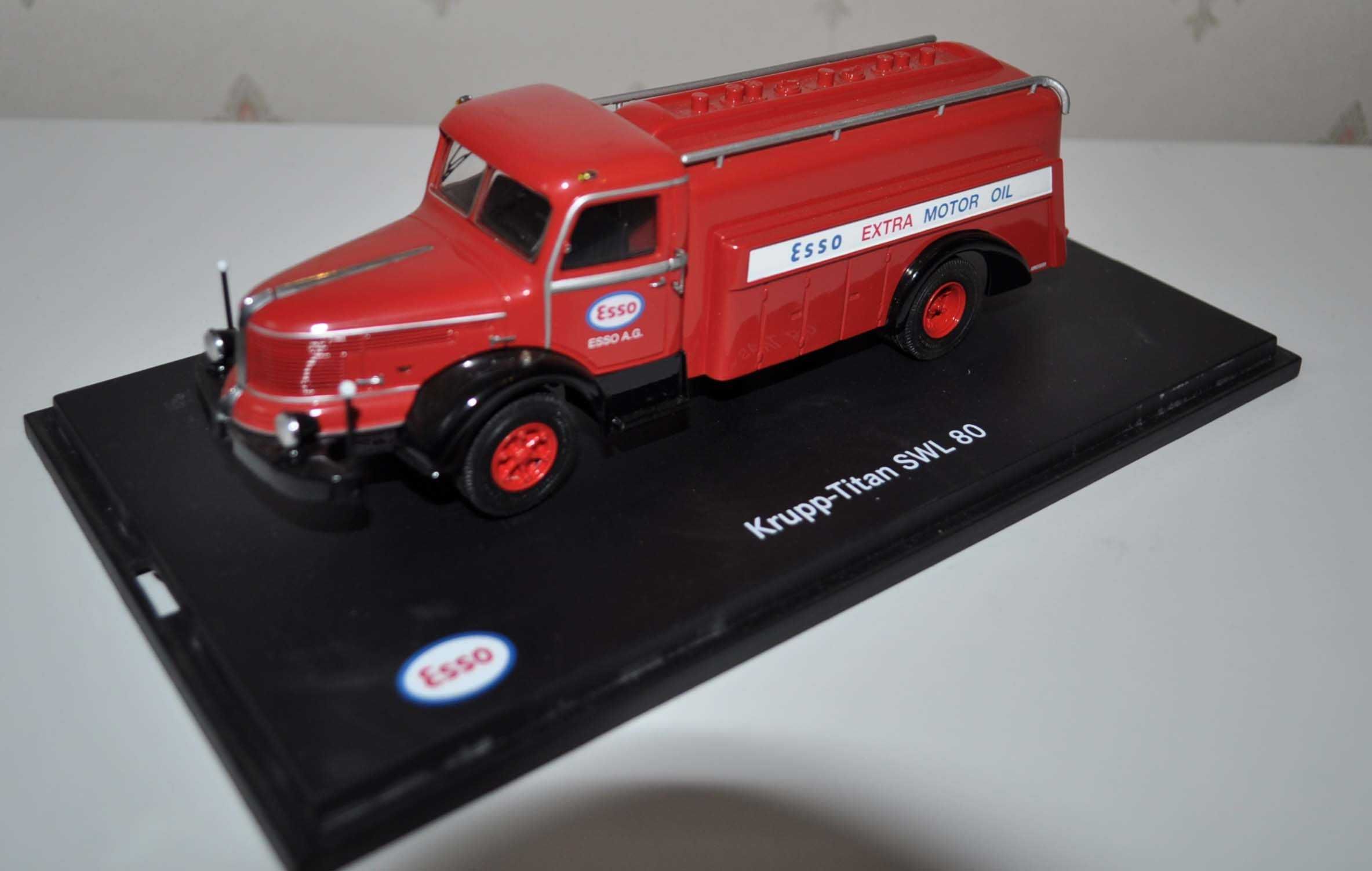 Krupp Titan SWL 80 Esso 1/43 Schuco