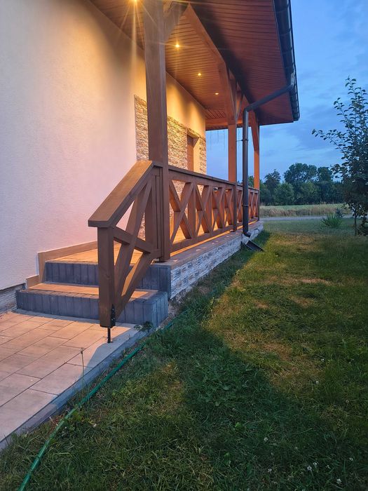 Balustrady drewniane krzyżowe 350zł