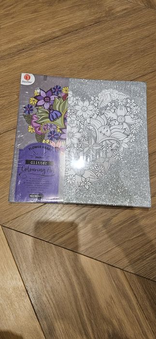 Brokatowa kolorowanka na płutnie