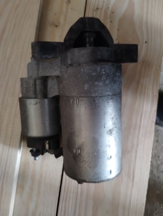 Peugeot Citroen 1.4 kfu rozrusznik C3 C4 207