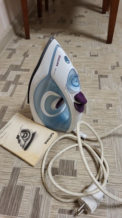 Утюг PHILIPS продам