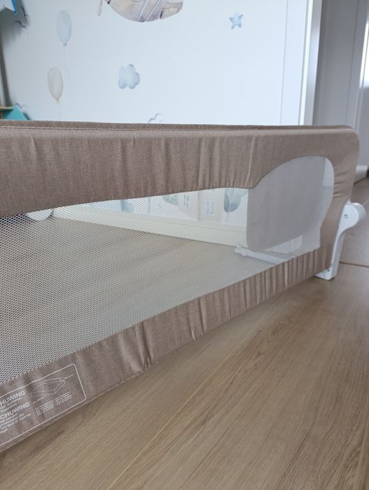 Barierka ochronna bramka do łóżka Lionelo Eva 150 cm beż
