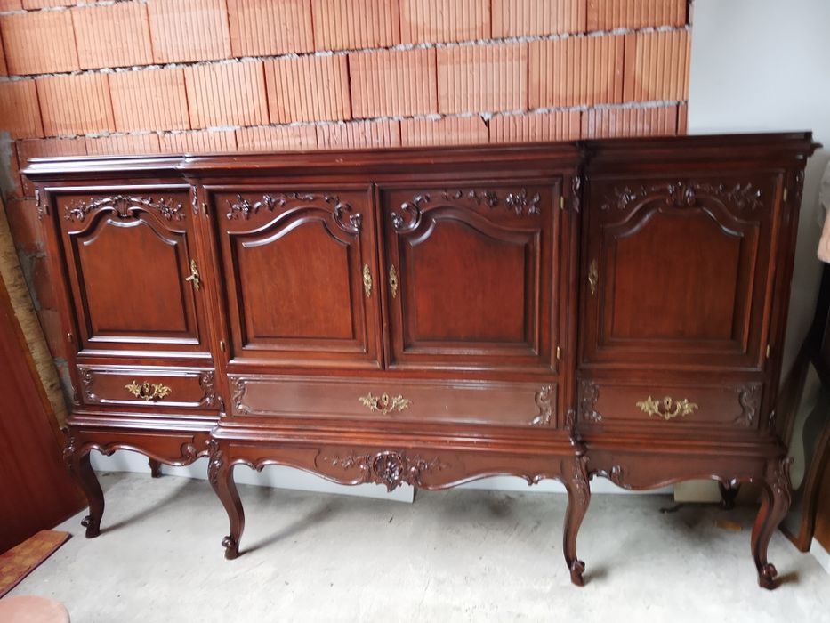 Piękna duża solidna komoda na wysokich nogach ludwik masywna drewniana