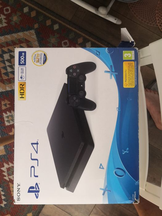 Ps4 do tego dwa pady