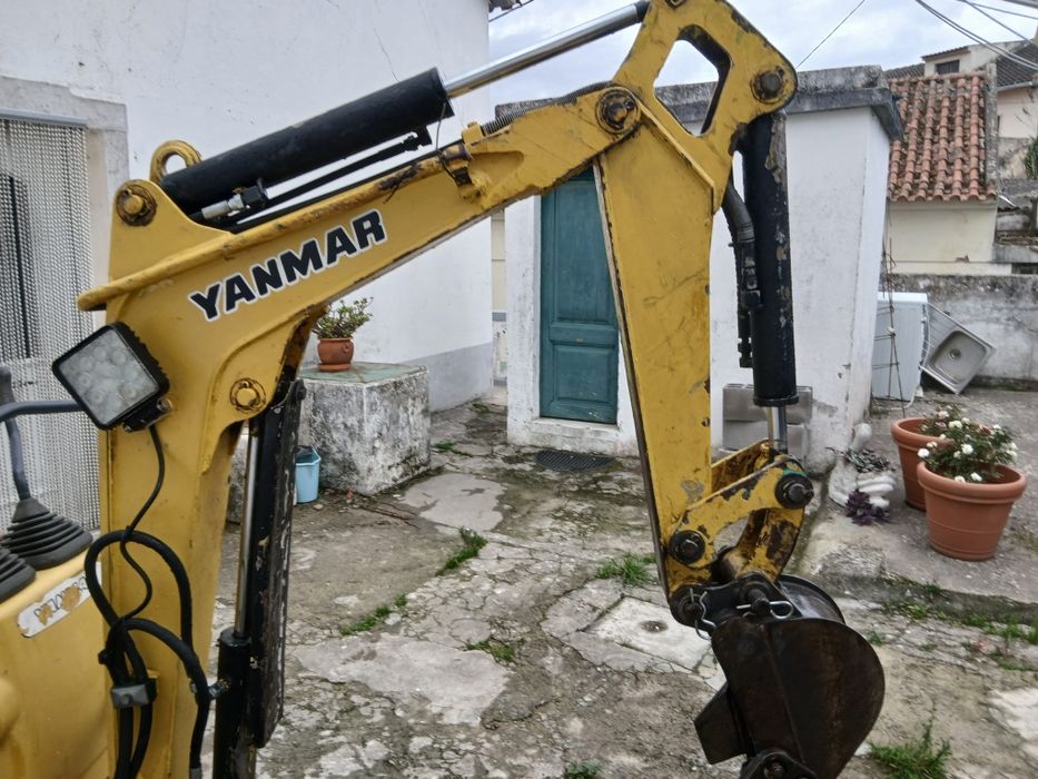 Mini-giratória YANMAR 1 Ton