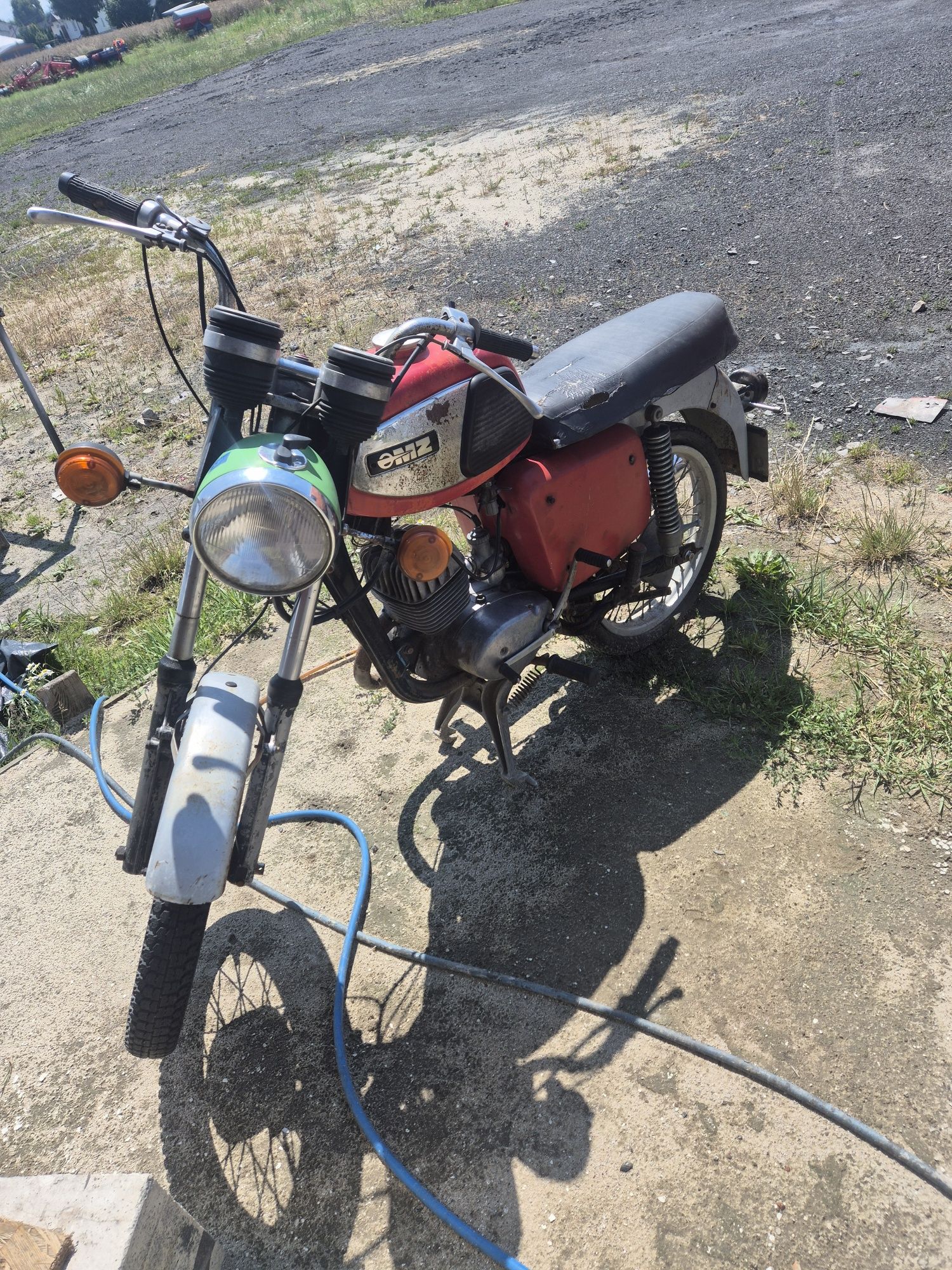 Mz ts150 z dokumentami