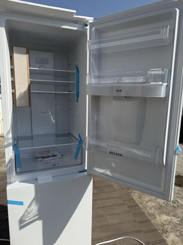 Frigorifico Becken Novo Com dispensador agua