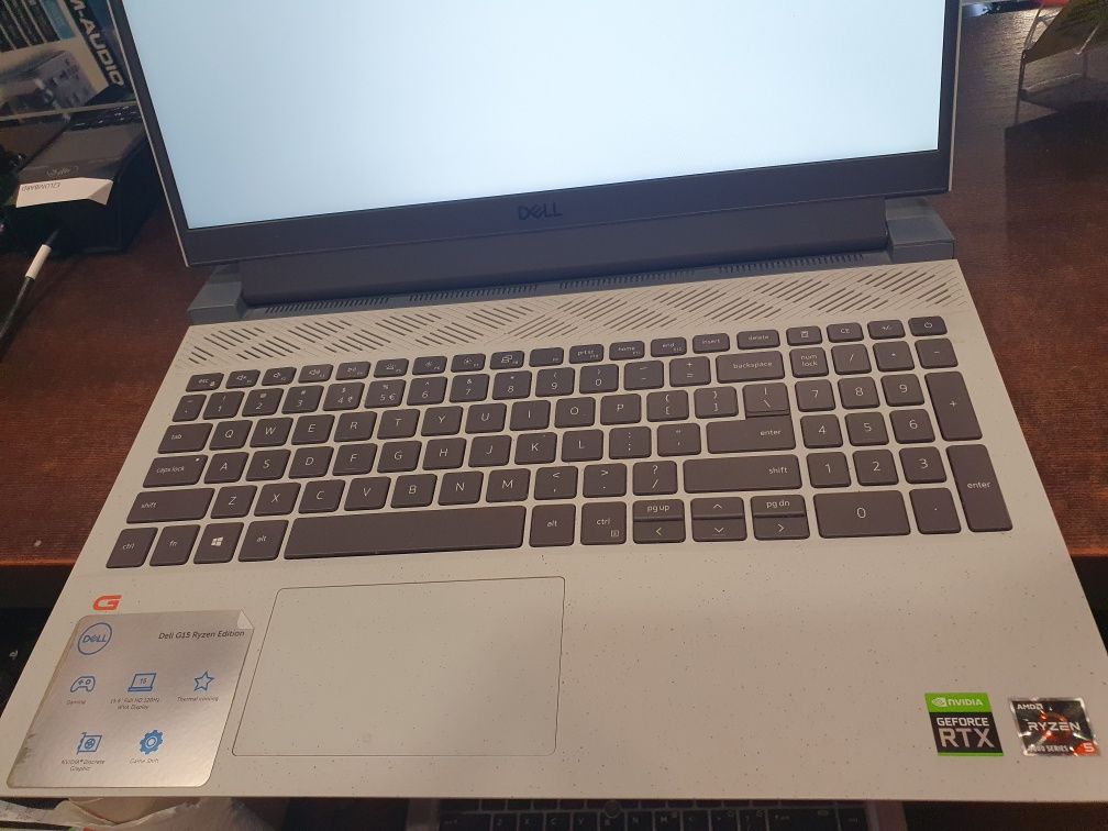 Laptop Dell G15 P105F Ryzen Edition 5600H 16/512SSD W11 RTX3050