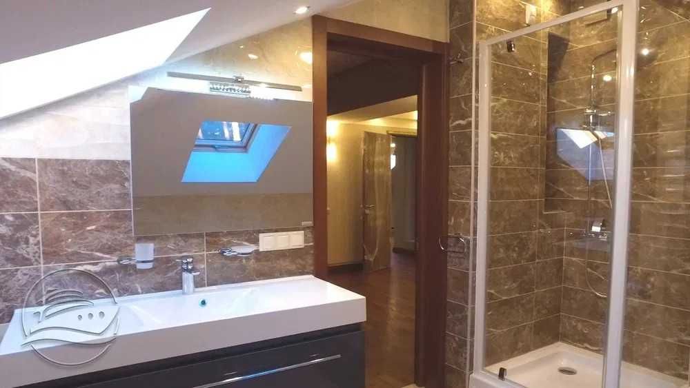 Сучасний особняк із повною обстановкою в сосновому лісі!