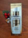 Max Factor serum rozświetlające