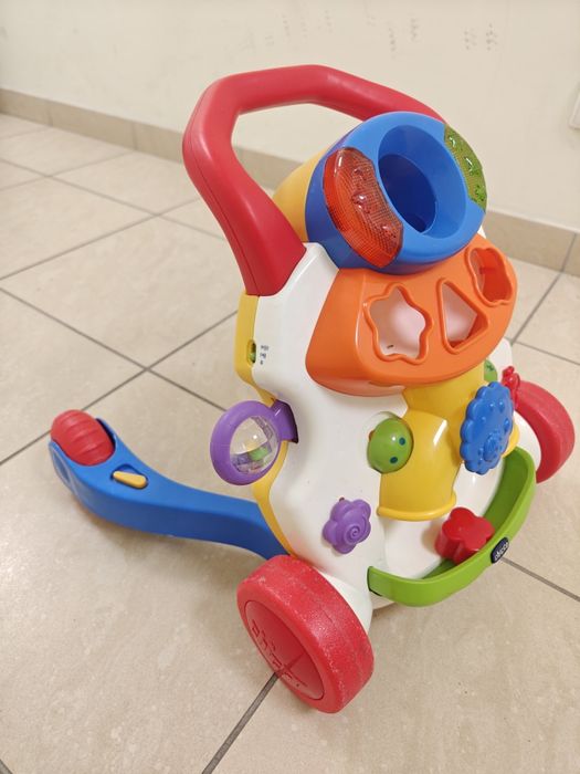 Chodzik pchacz CHICCO dla dzieci