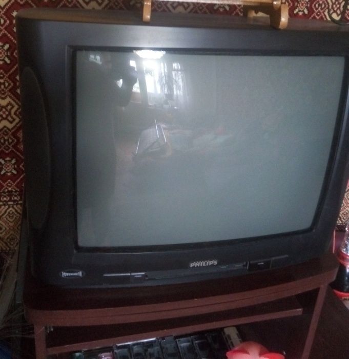 Продам телевизор Филипс, 1996 г., 52 канала, 900 грн.