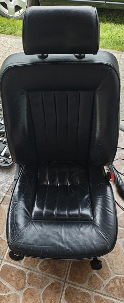 Fotele Audi A8 D2