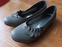 Wyprzedaż-duża obniżka-Buty czółenka kawowe rozm.36-nowe