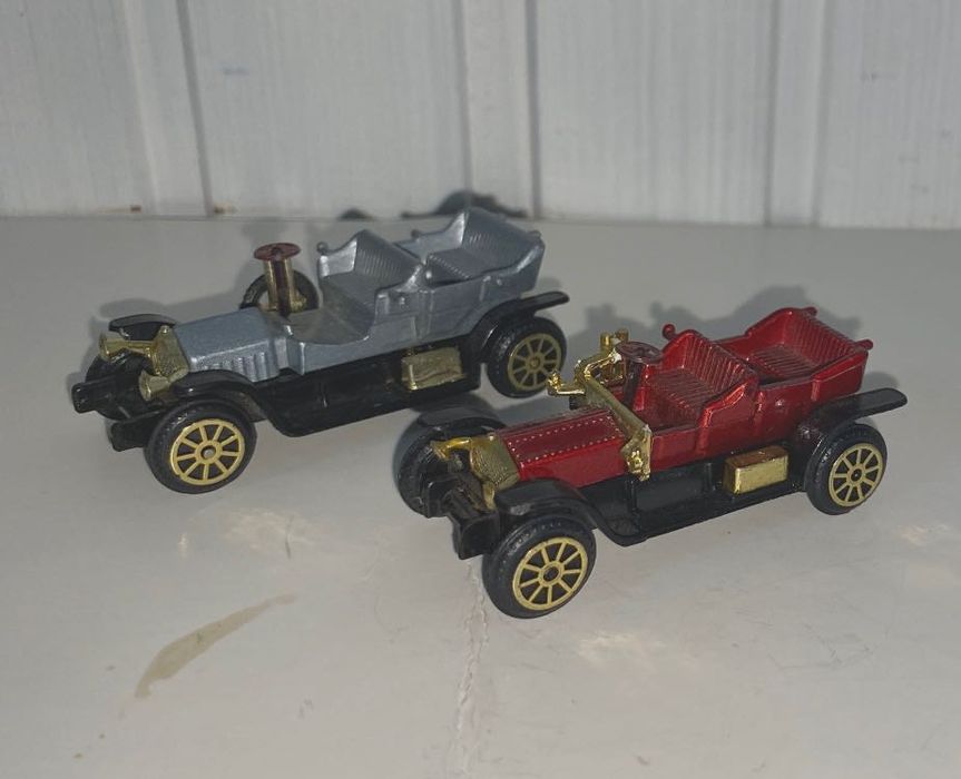 Carrinhos miniatura