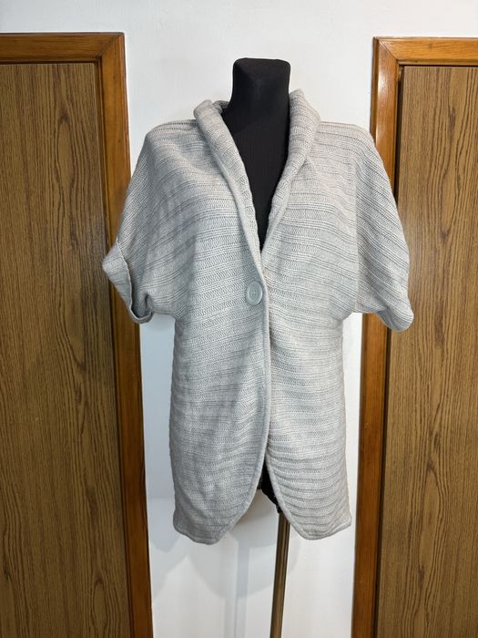 Szary kardigan z krótkim rękawem kamizelka sweter szary