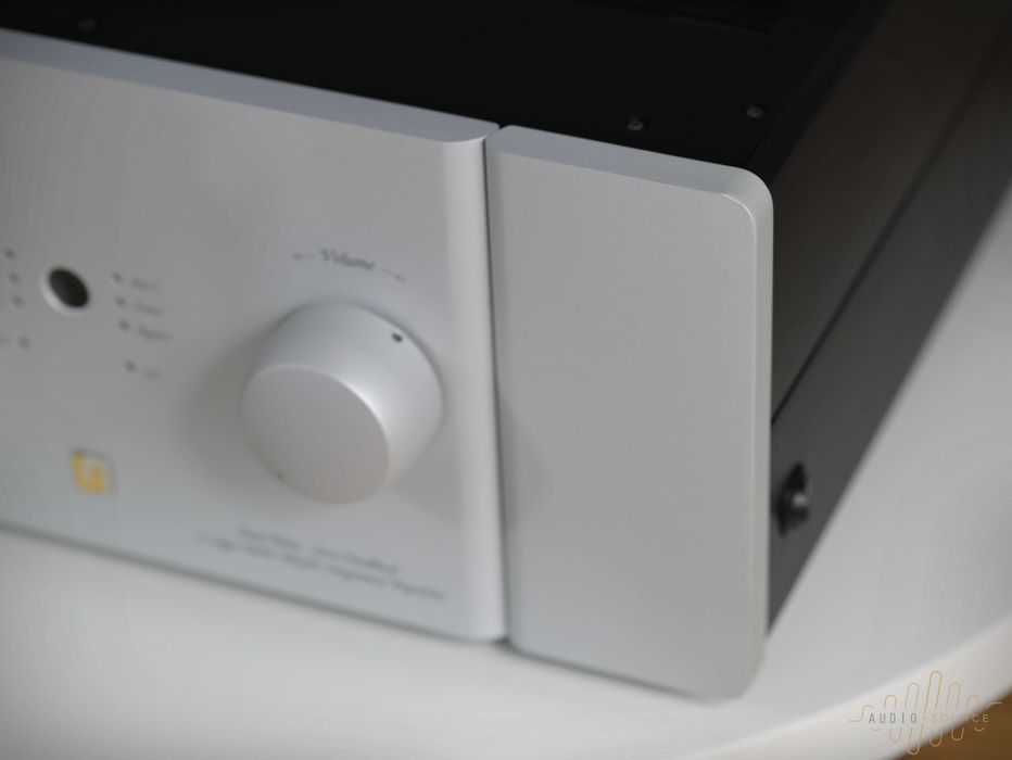 Unison Research Unico 90 srebrny