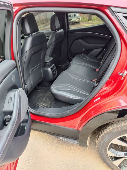 FORD MUSTANG MACH-E PREMIUM
98.7 kWh 23рік10місяць