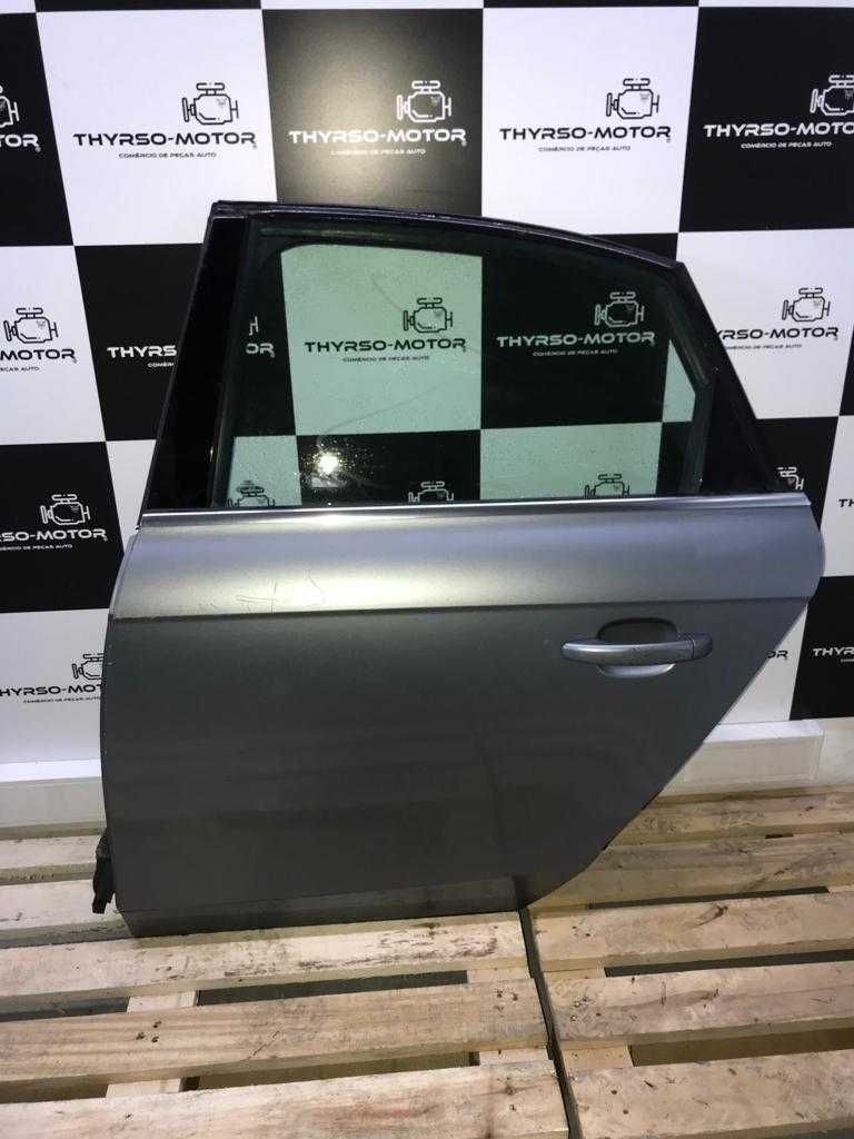 Porta Trás Esq e Mala Audi A4 B8 2010