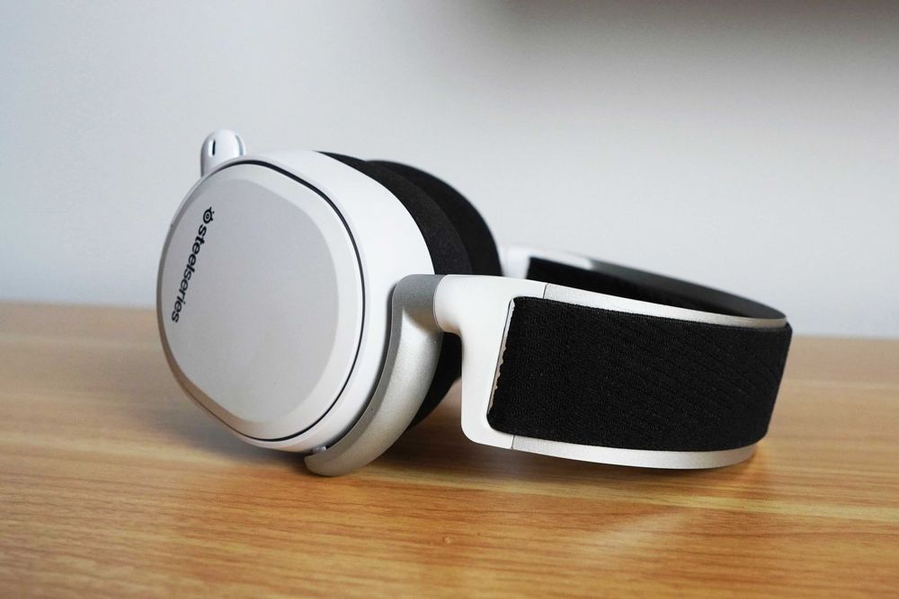 Arctis Pro | Wired Gaming Headset + GameDAC