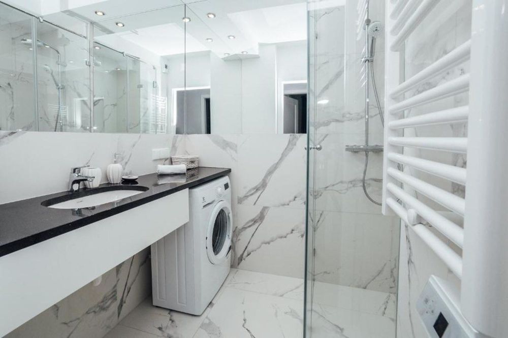 Mieszkanie w Centrum, z dużym balkonem. Ochrona!