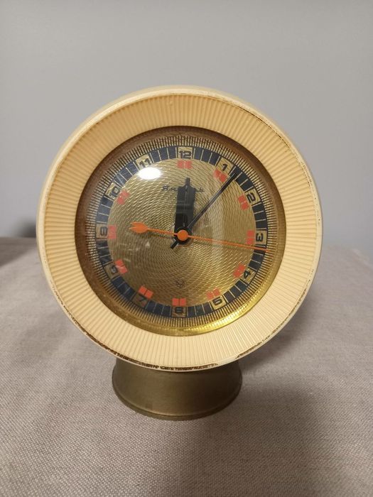 Часы настольные СССР