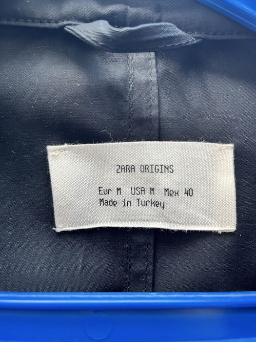 Wodoodporny trencz Zara