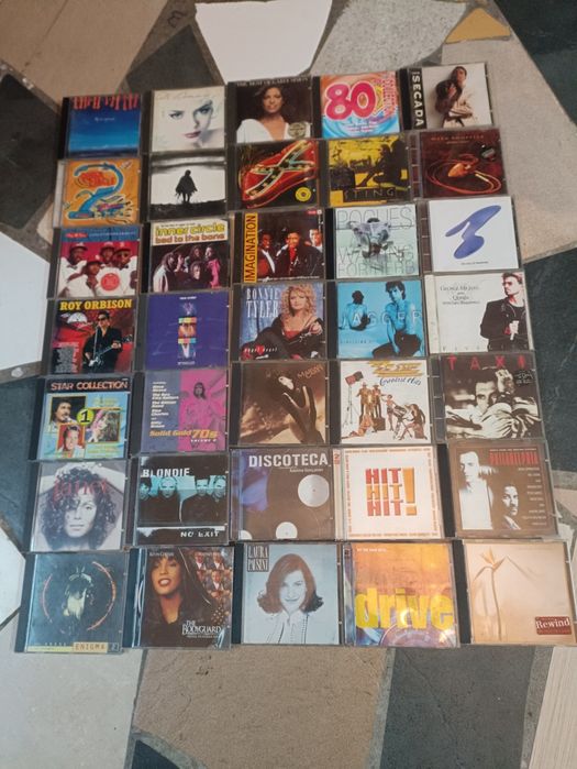 CDs originais Tenho também vinis!