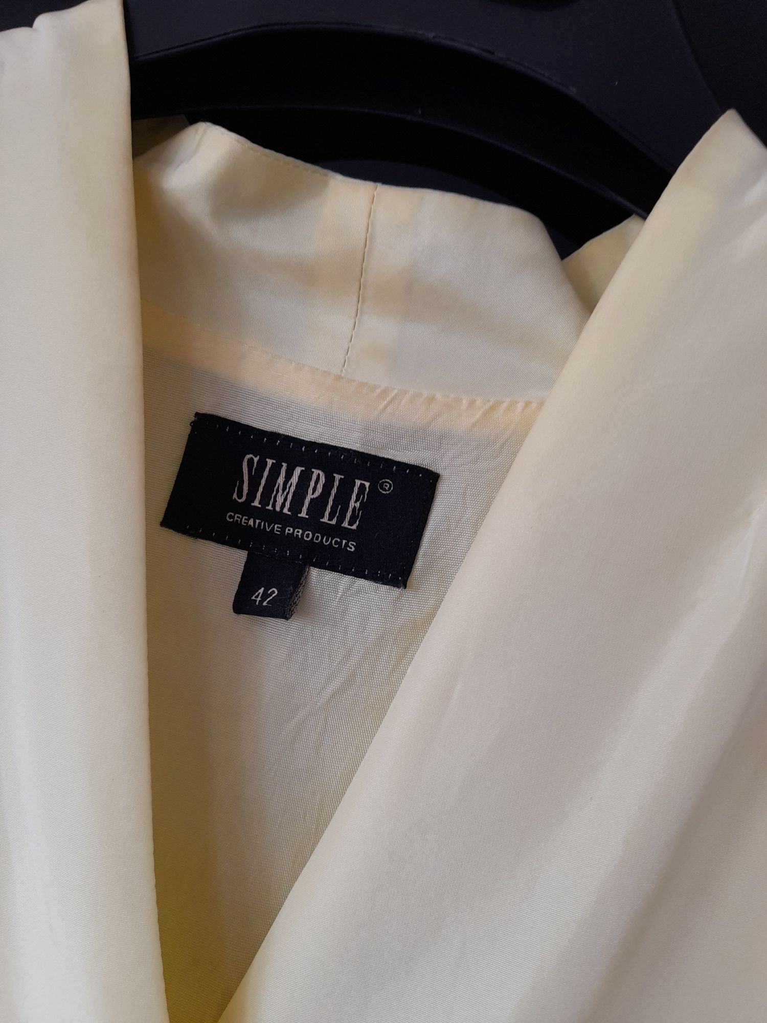 Sukienka koktajlowa Simple