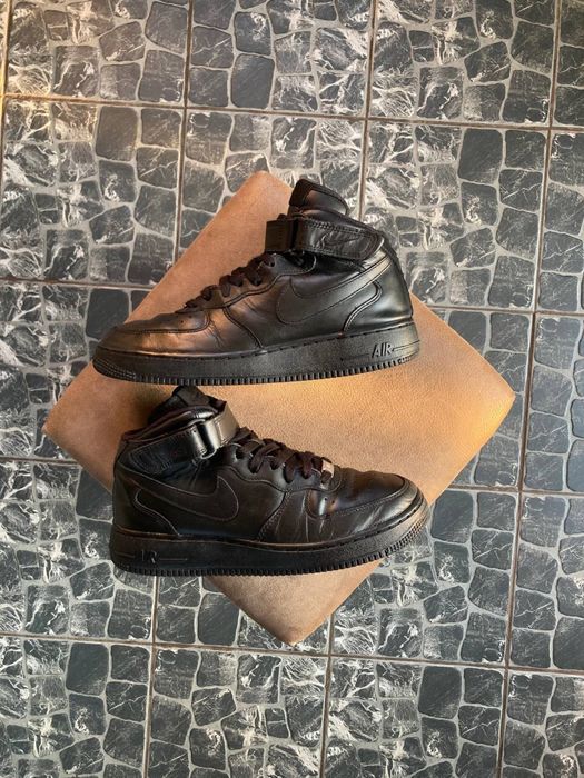 Nike Air Force 1 Mid Triple Black