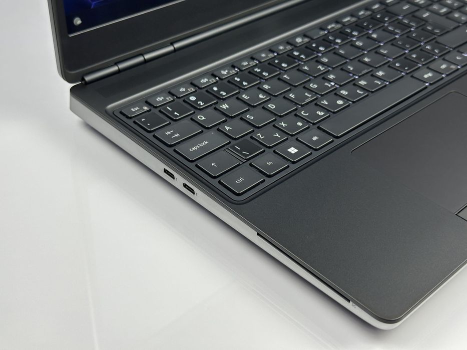 Laptop DELL Precision 7560 | i7-11800H / FHD / RTX A2000 / gwarancja