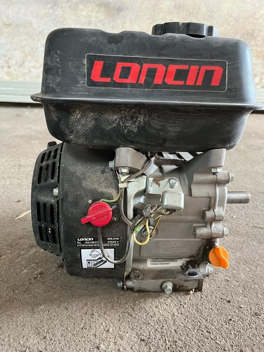 Silnik loncin 196CC