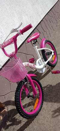 Велосипед для дівчинки.