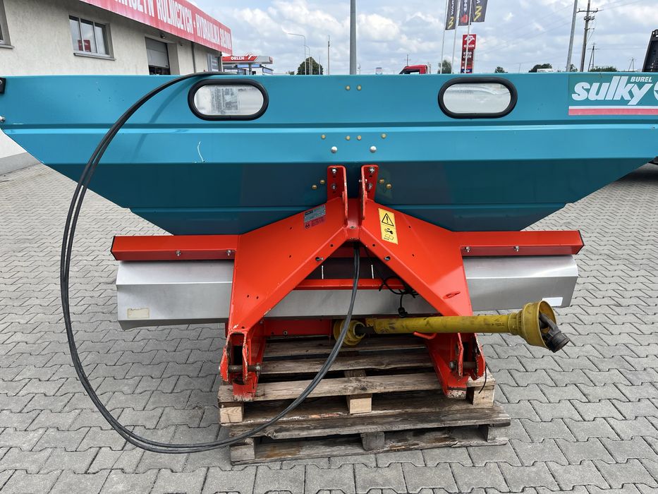 Rozsiewacz Sulky DPX 1500 litrów ,igła amazone kuhn