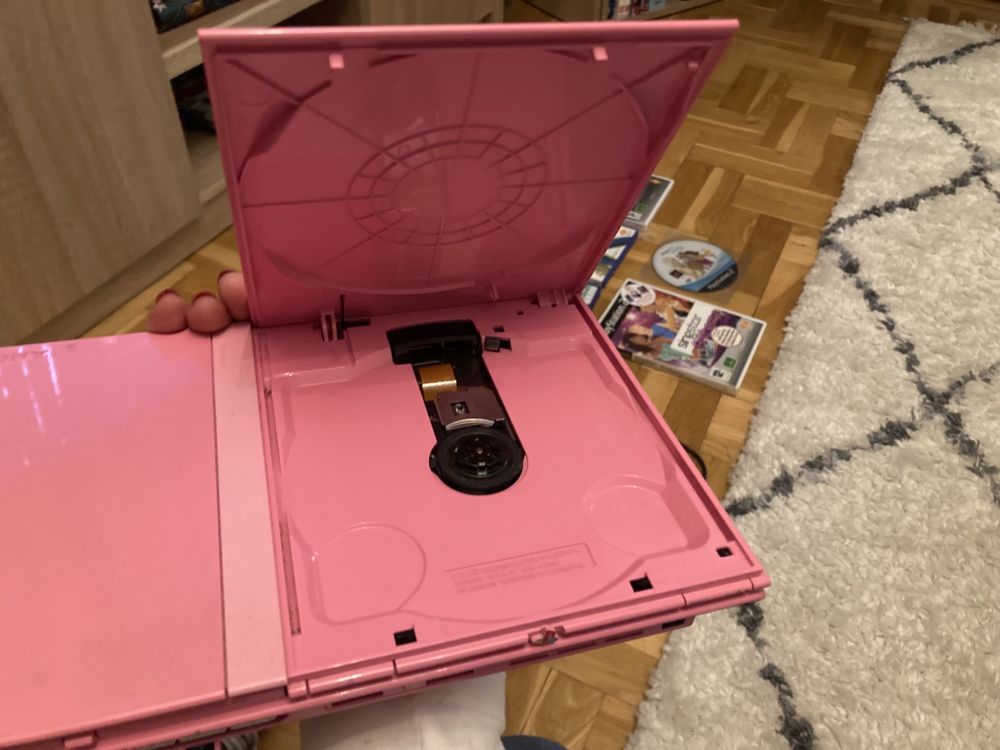 PlayStation 2 pink + gry i akcesoria