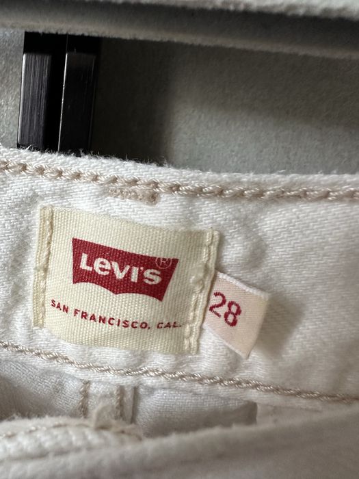 Штаны бойфренд Levis 28р