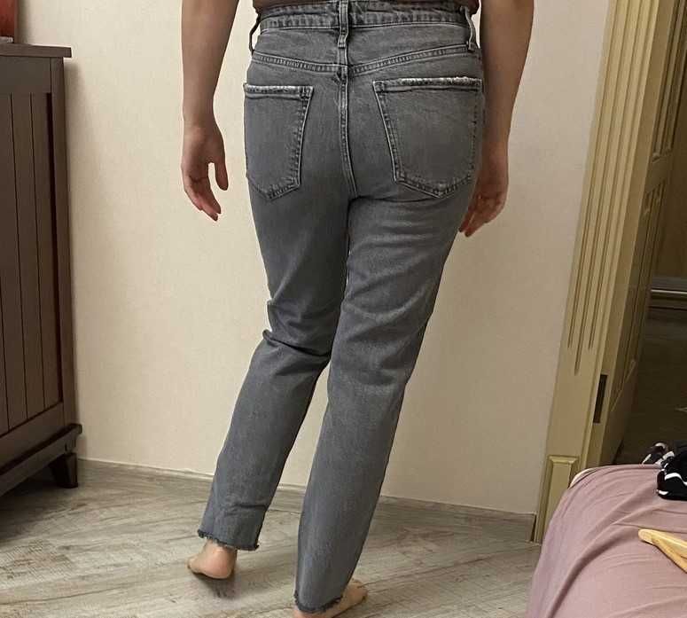 Продам джинсы Zara. Размер М