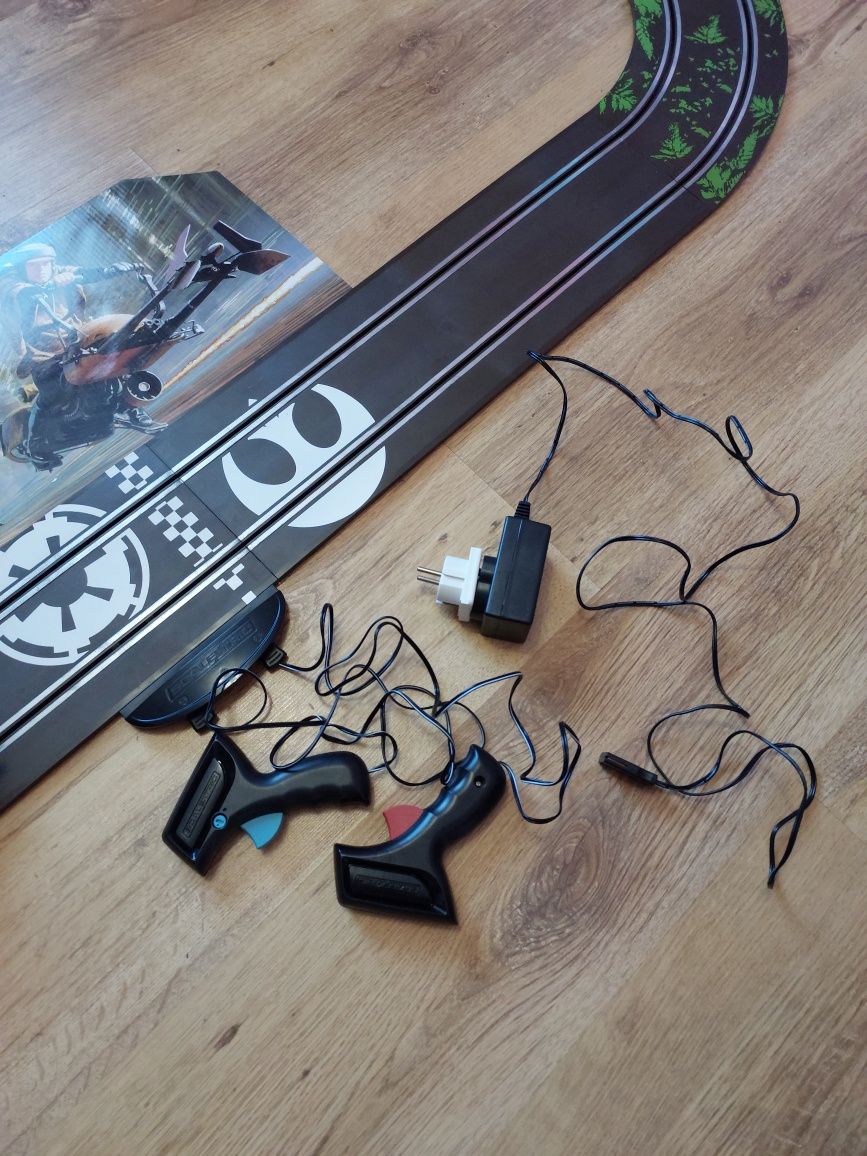 Tor wyścigowy STAR WARS 1:32 Battle of Endor Scalextric