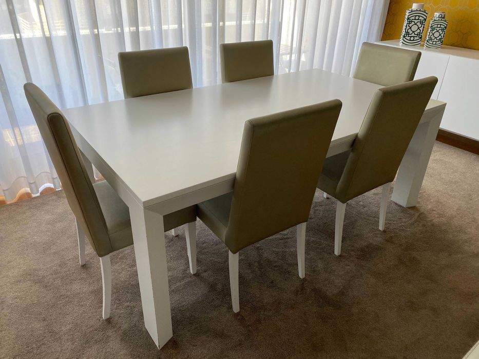 Mesa de Madeira Branca