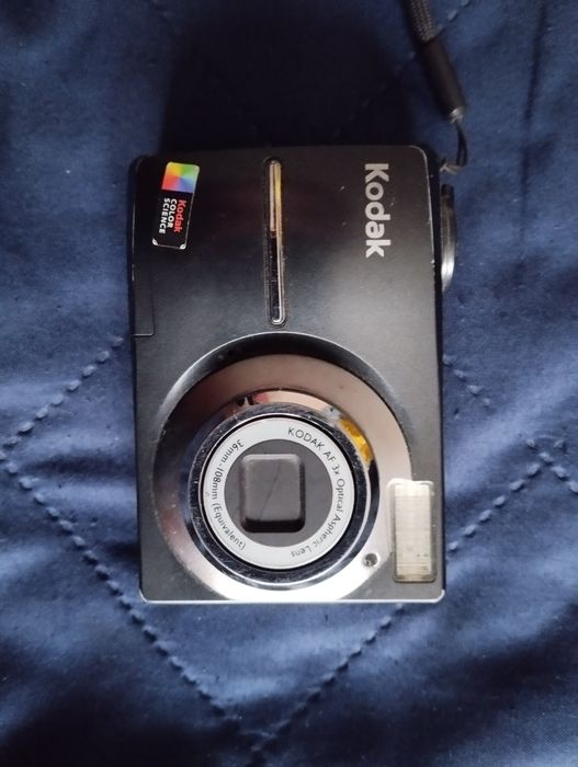 Фотоапарат цифровий Kodak C613 2.4in / 6.1cm LCD