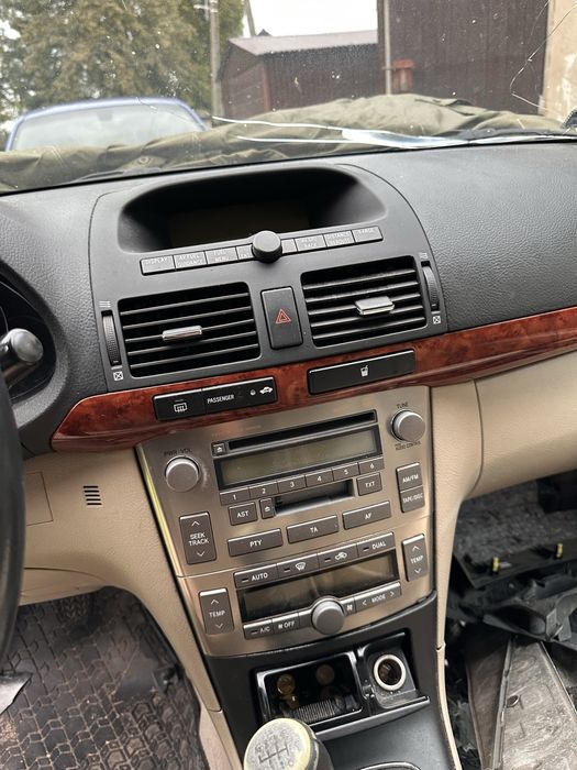 Toyota Avensis t25 2005