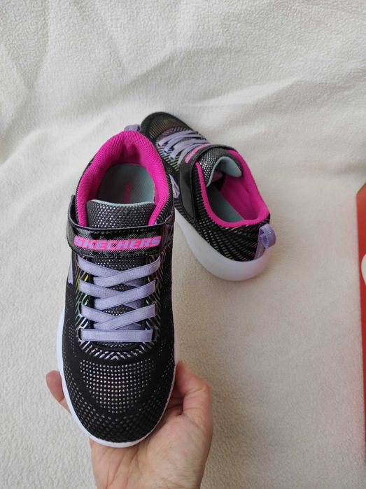 Кроссовки skechers р. 35 стелька 22 см