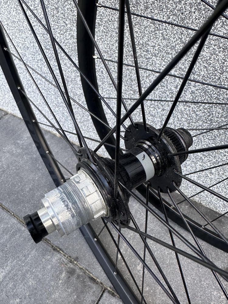 Koła szosowe Gravel Fulcrum Racing 77 DB Disc sztywne Osie Super stan
